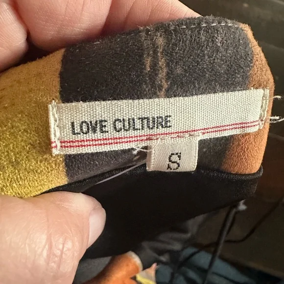 Small Backless Dress - Picture 4 of 5